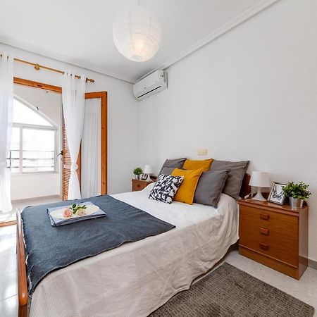 Cozy Apartment Near The Sea Torrevieja Eksteriør bilde