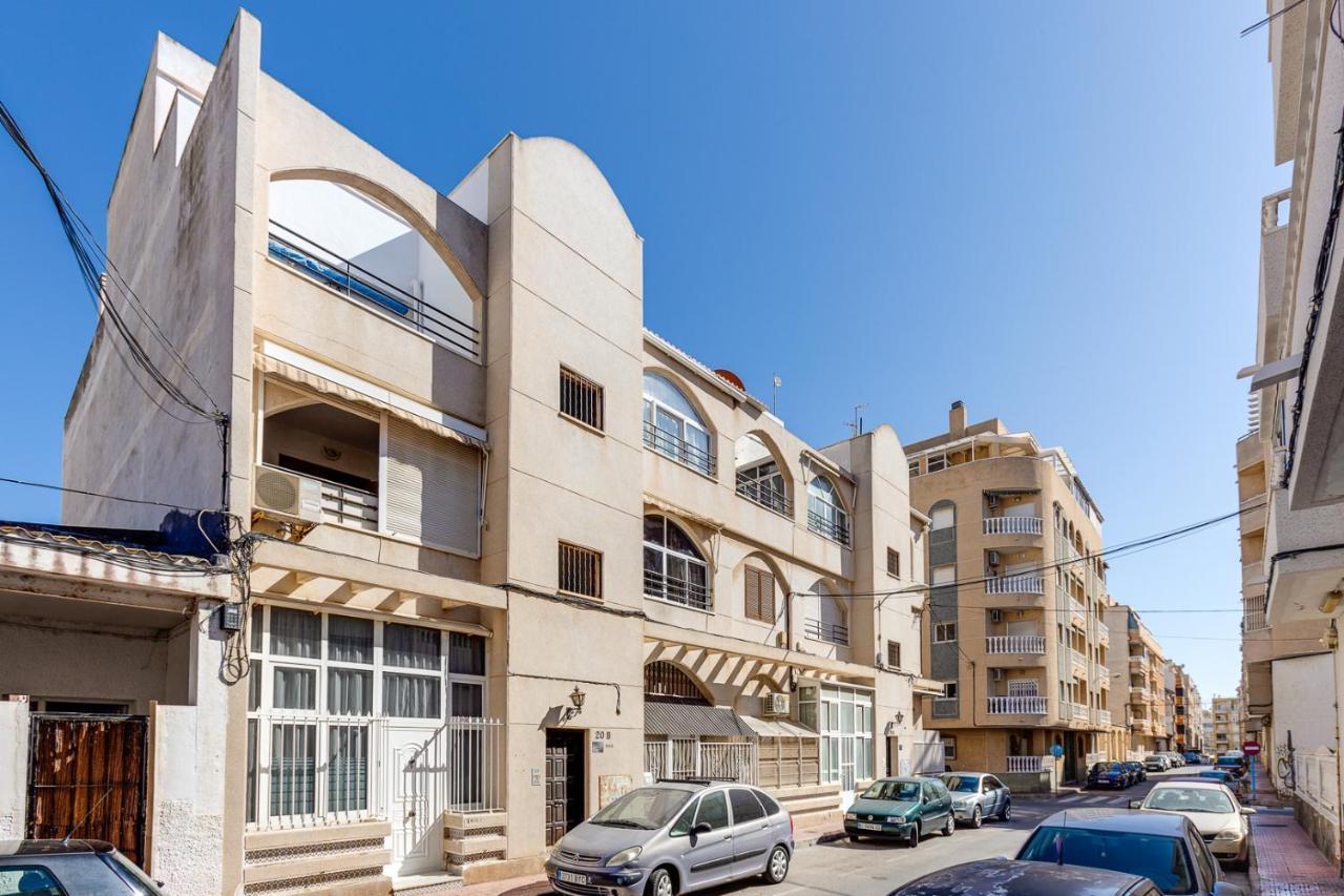 Cozy Apartment Near The Sea Torrevieja Eksteriør bilde