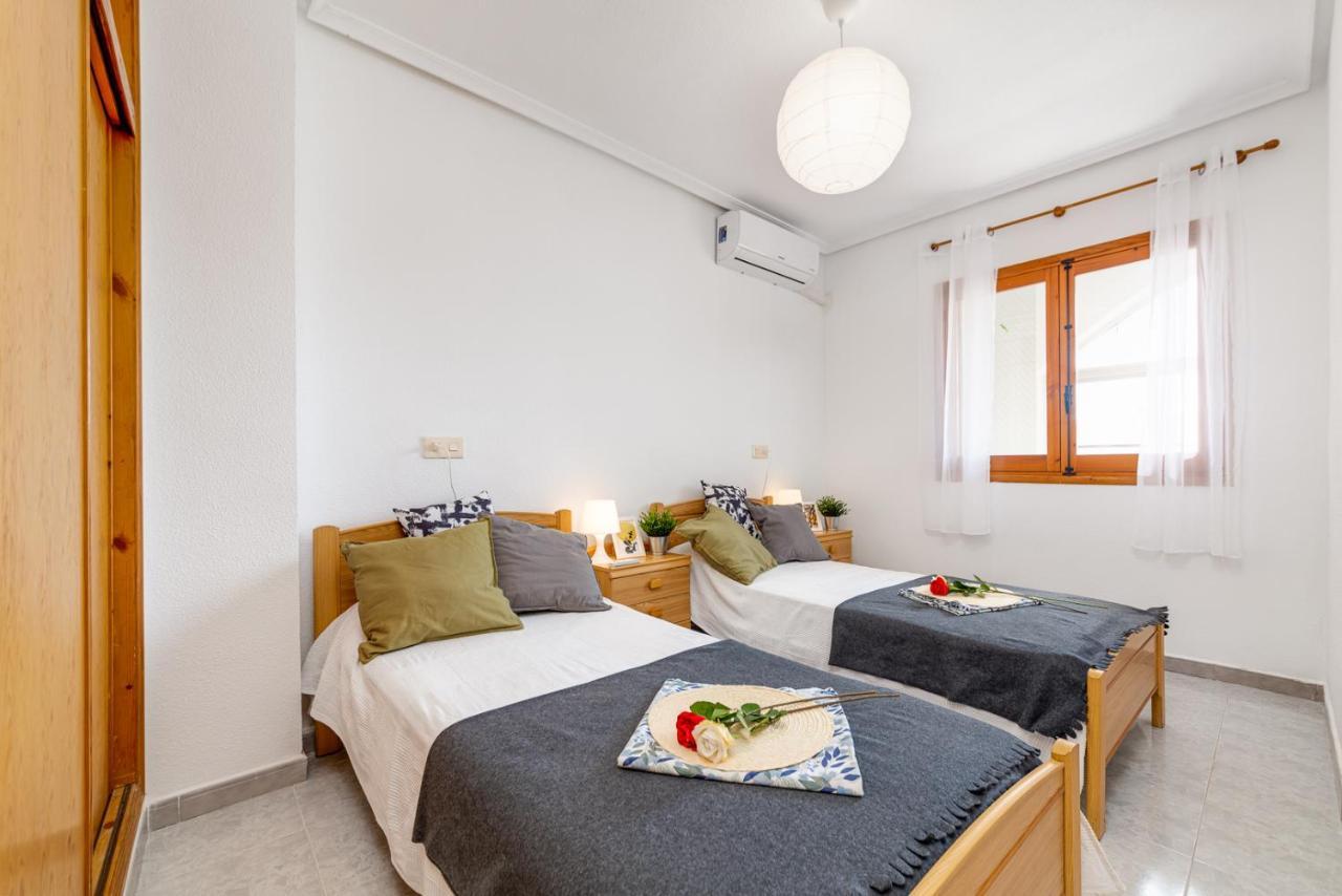 Cozy Apartment Near The Sea Torrevieja Eksteriør bilde