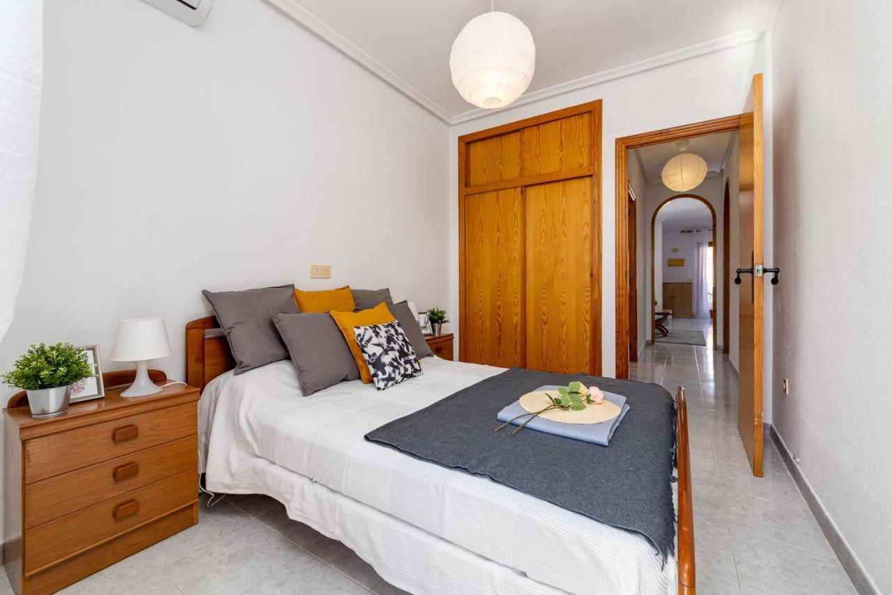 Cozy Apartment Near The Sea Torrevieja Eksteriør bilde